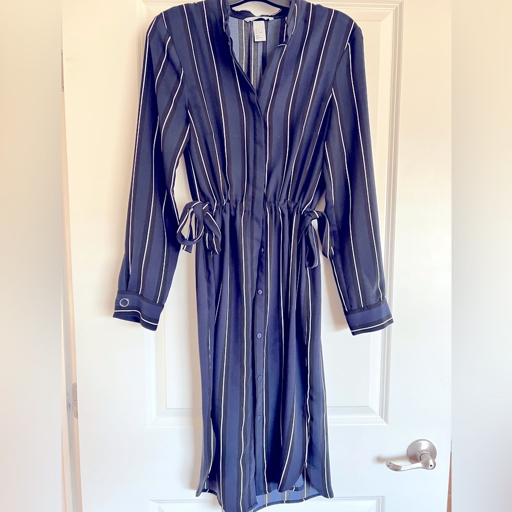 H&M Navy blue, black and white striped dress